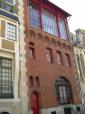  bel immeuble en briques. rue Cassini (14e)